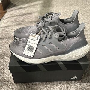 Adidas Ultraboost 22 Gray Running Shoes